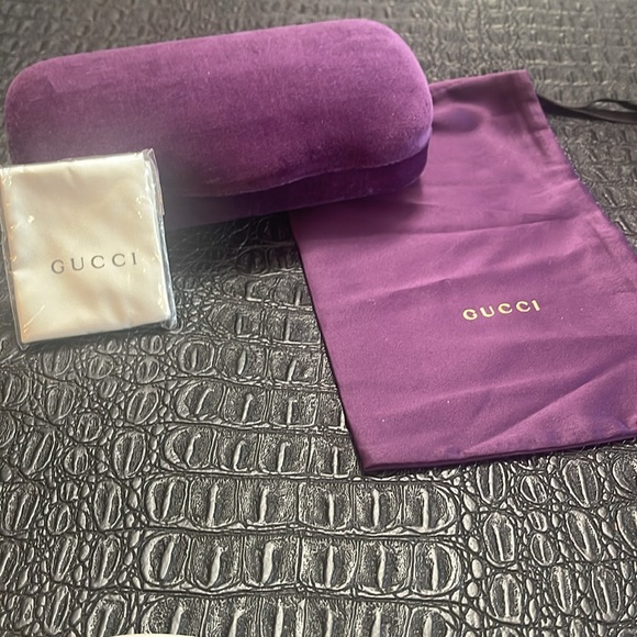 Gucci Havana #GG0226S Sunglasses with Gold Logo GG on side with Gold Frame - Picture 10 of 12